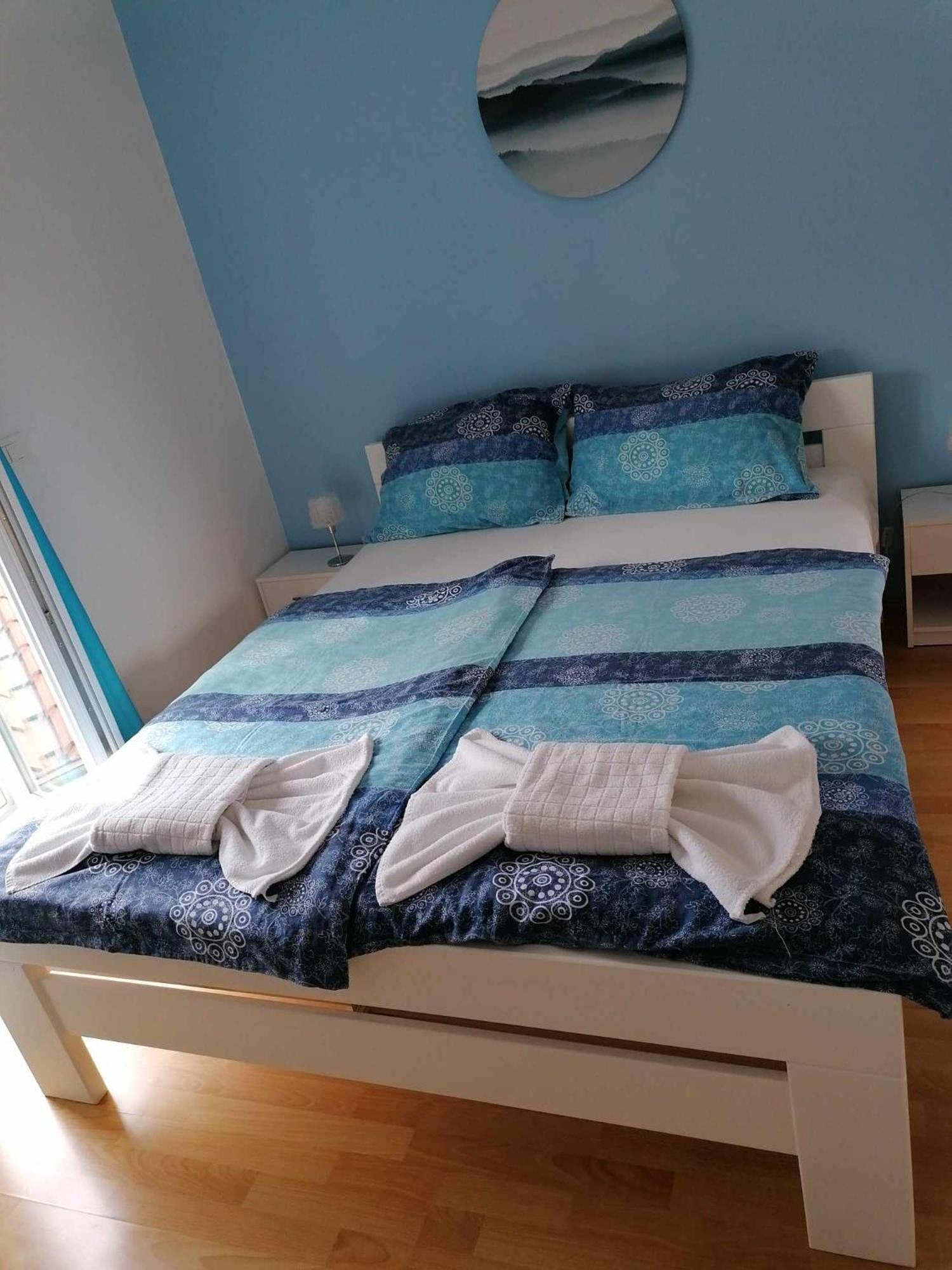 Apartment & Rooms Lilis イゾラ エクステリア 写真