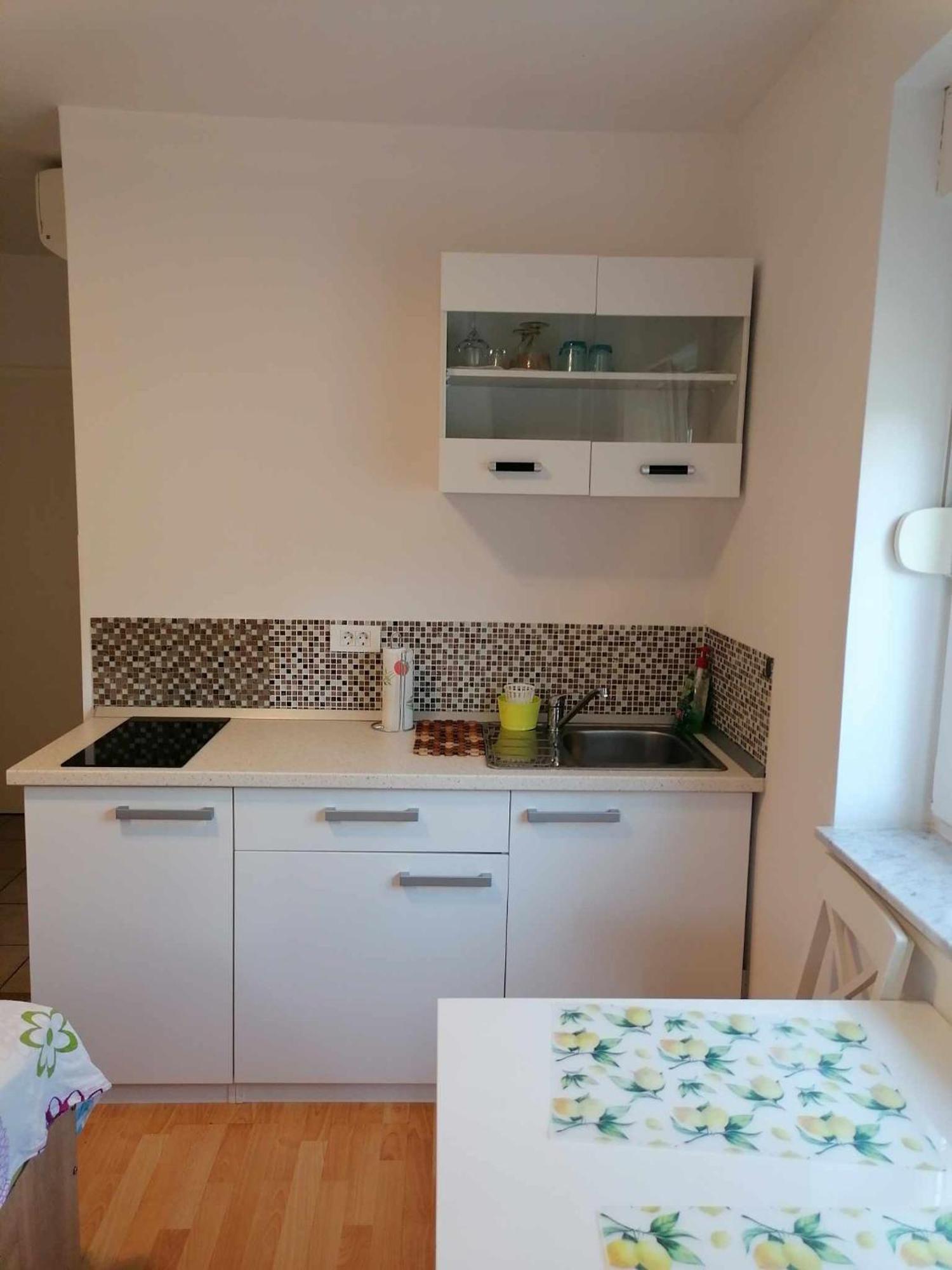 Apartment & Rooms Lilis イゾラ エクステリア 写真